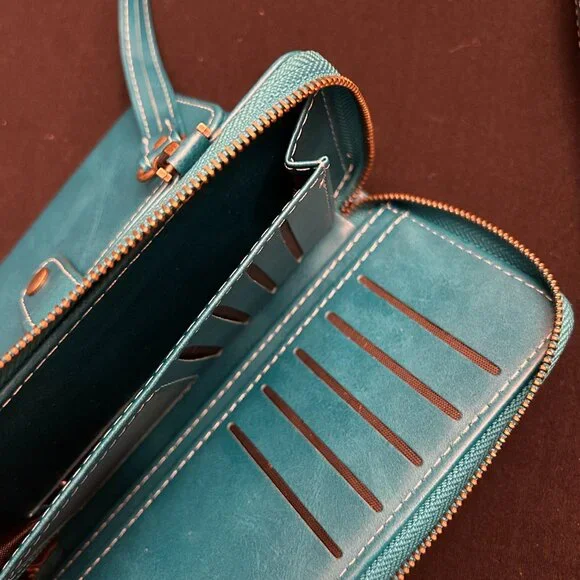 Megshi Wallet/Case - Picture 3 of 14